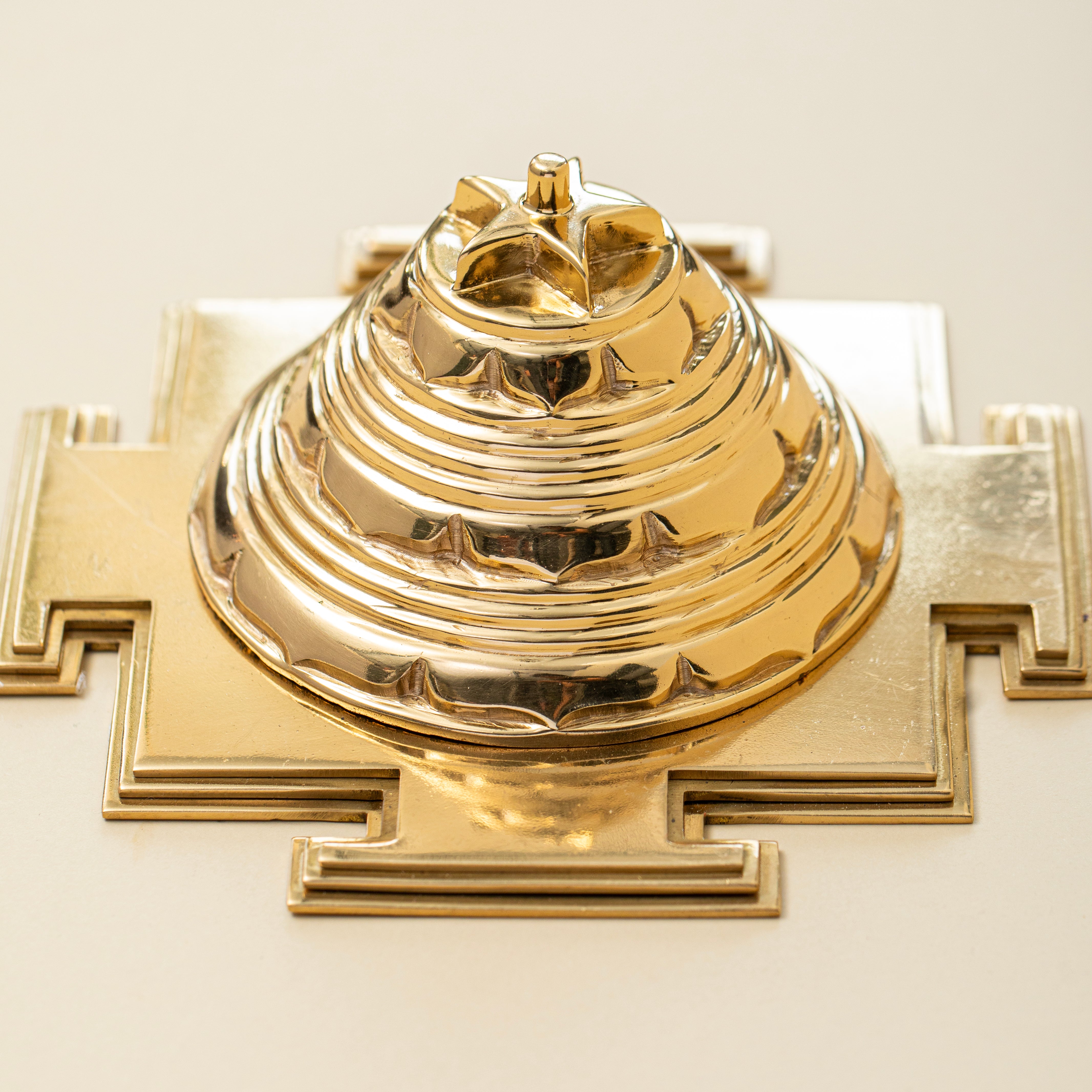 Close-up of Maha Mrityunjaya Yantra lotus petals and central bindu symbolizing cosmic energy and spiritual power