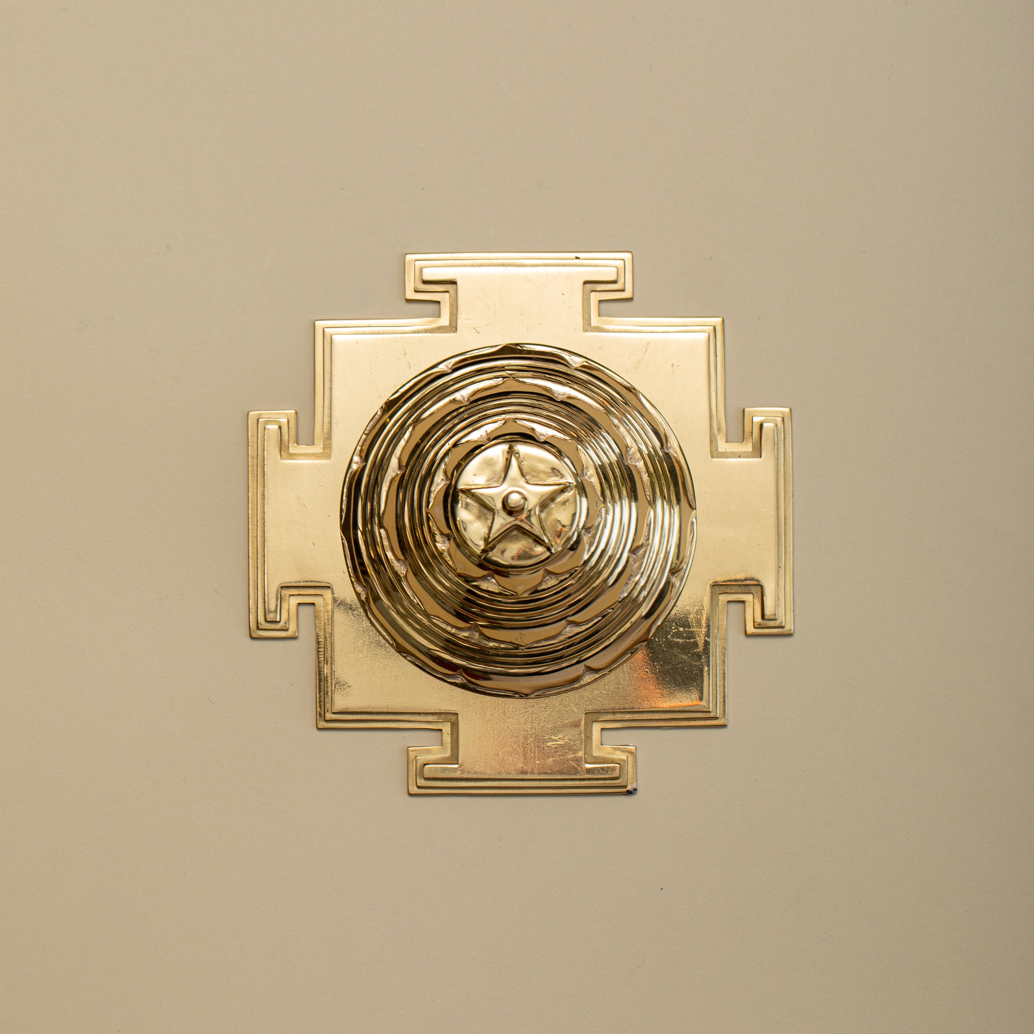 Top angle of Maha Mrityunjaya Yantra for spiritual healing and Lord Shiva’s blessings